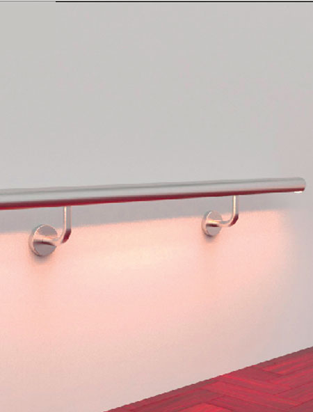 LED svetilke v ročaju ali ograji.